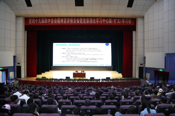 2R0A8831.jpg